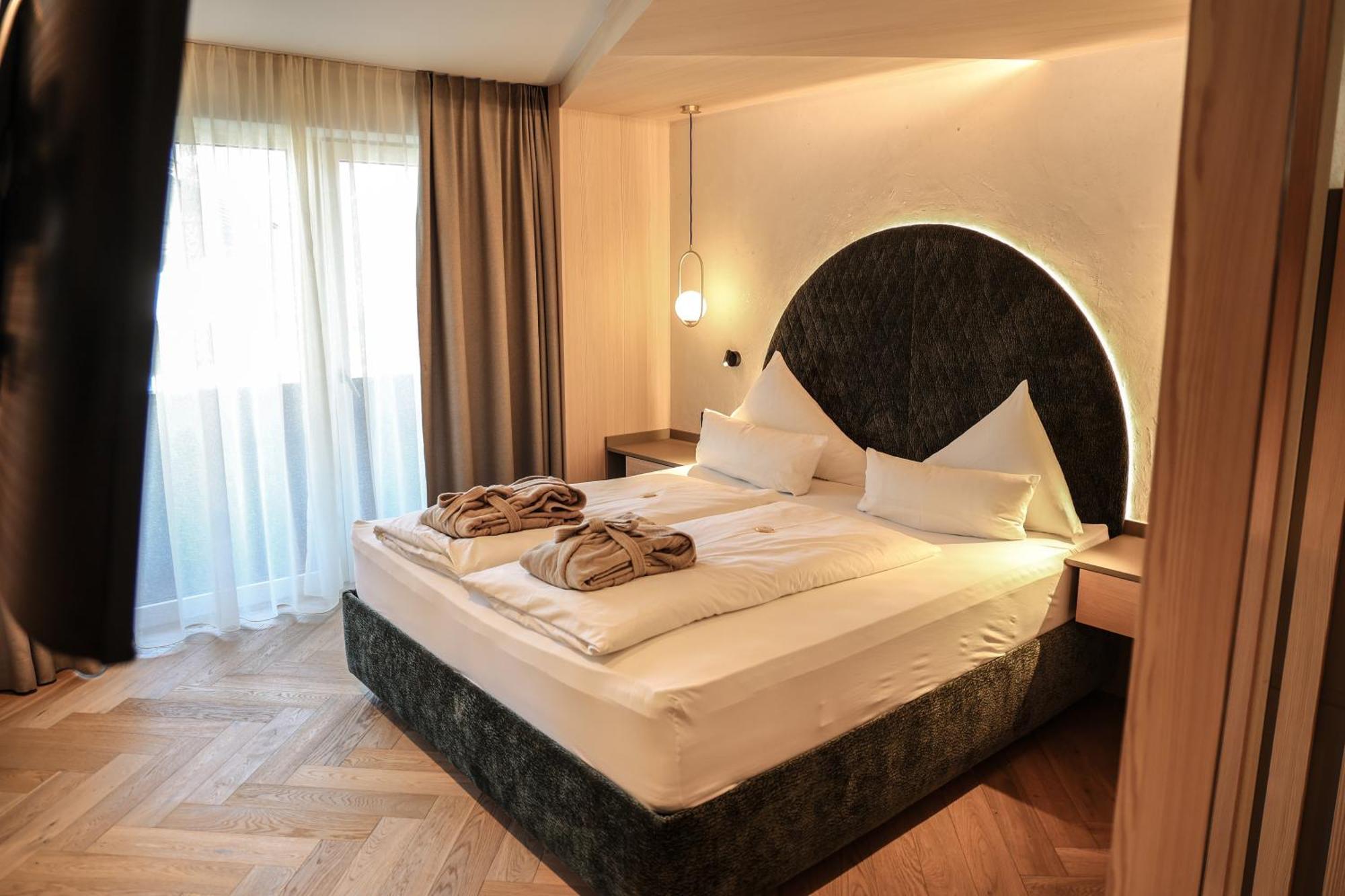 Metzgerwirt Hotel Хипах Екстериор снимка