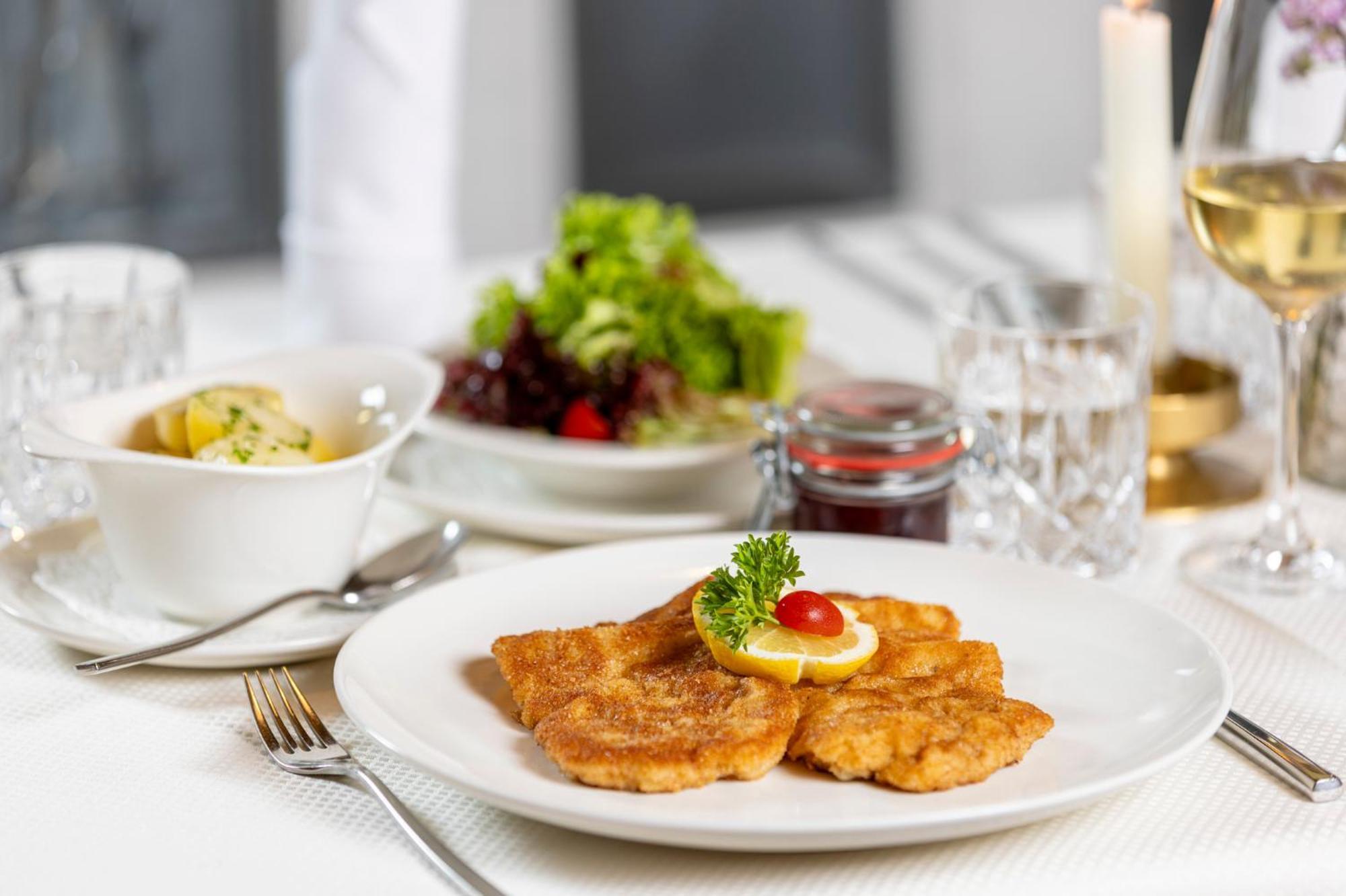Metzgerwirt Hotel Хипах Екстериор снимка