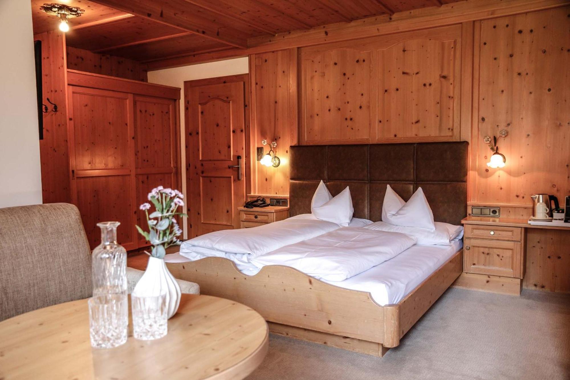 Metzgerwirt Hotel Хипах Екстериор снимка