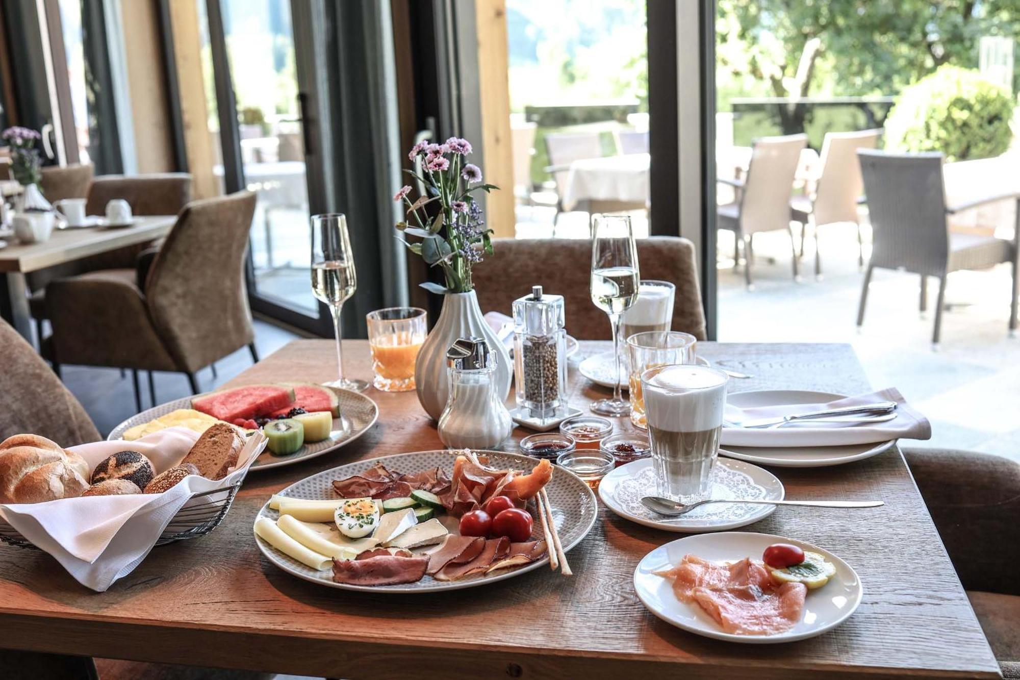 Metzgerwirt Hotel Хипах Екстериор снимка